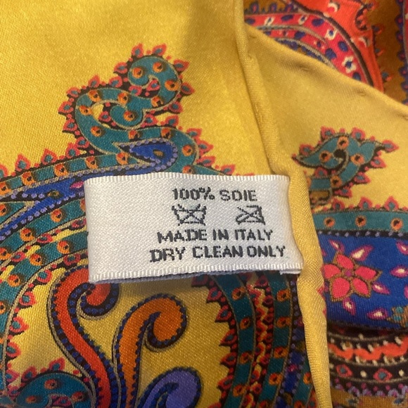 Christian Dior Scarf - Picture 3 of 4